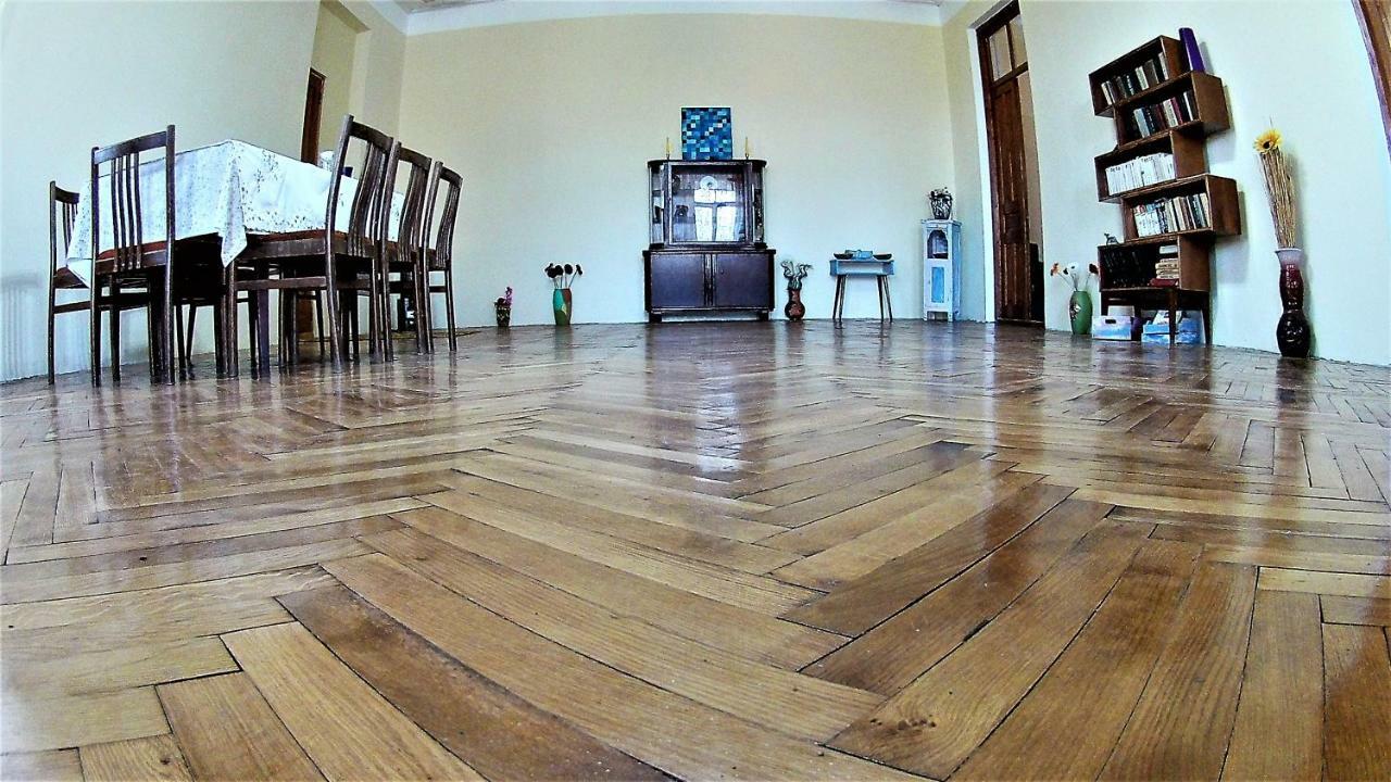 Surmava Palace مارتيفيلي المظهر الخارجي الصورة